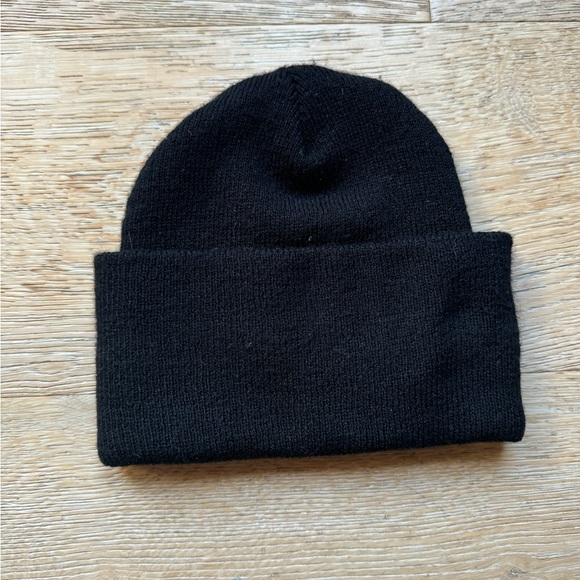 Carhartt black beanie price firm! - Picture 2 of 2